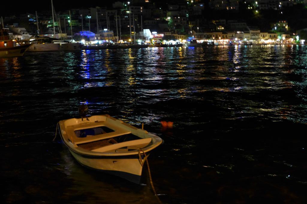 Hera 2 Hotel Pythagoreio  Bagian luar foto